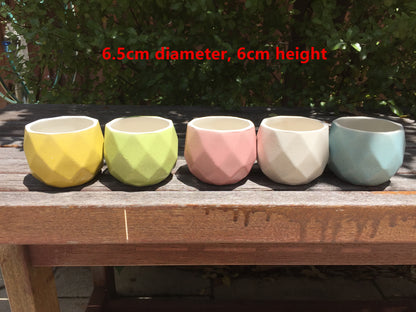 Succulent ceramic pot diamond pattern draining hole 6.5cm diameter