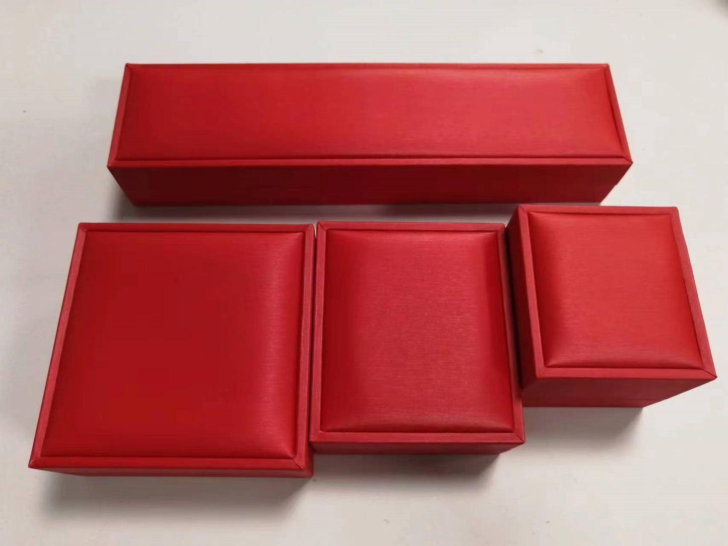 Luxurious Red Jewellery Boxes - Elegant Brushed Texture - Premium PU Leather - Gift Packaging Set