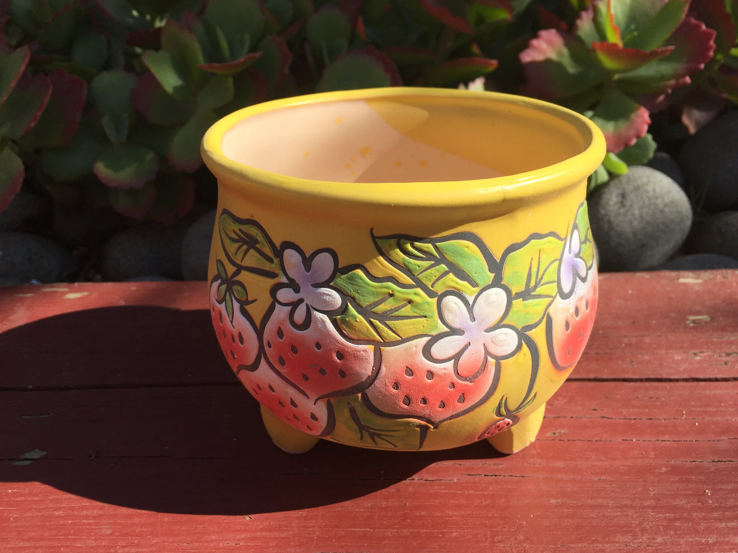 4x Succulent ceramic pots strawberry pattern 11.5cm diameter 10cm height